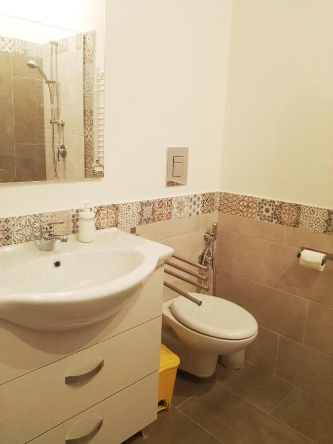 מלון נאפולי Casa Cesira מראה חיצוני תמונה